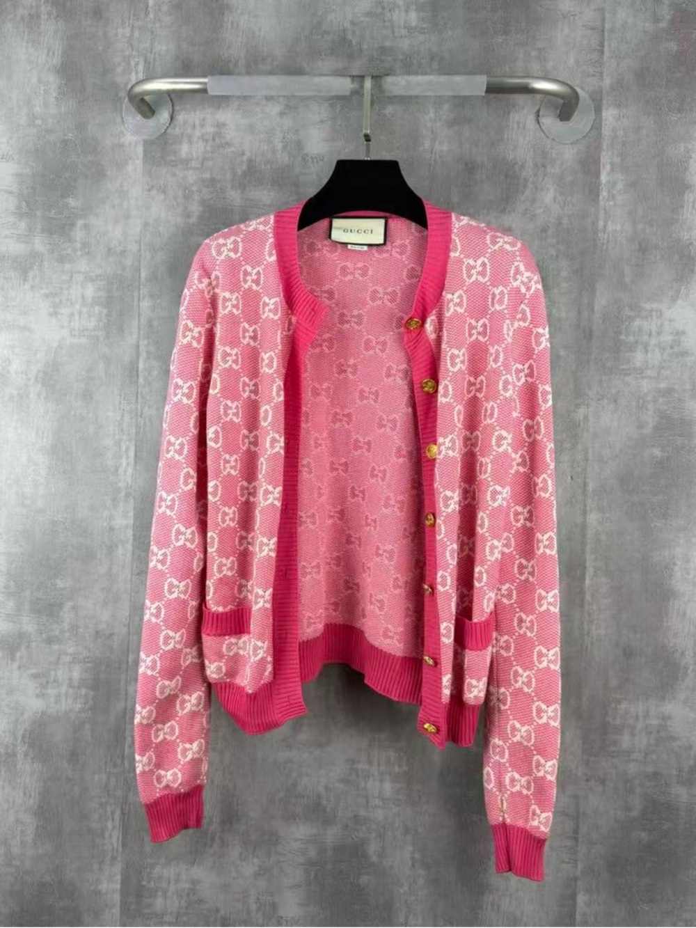 Authentic Gucci Pink GG Jacquard Knit Cardigan - Picture 2 of 8
